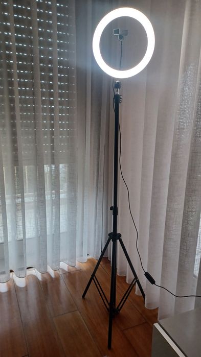 Anel de luz com tripé