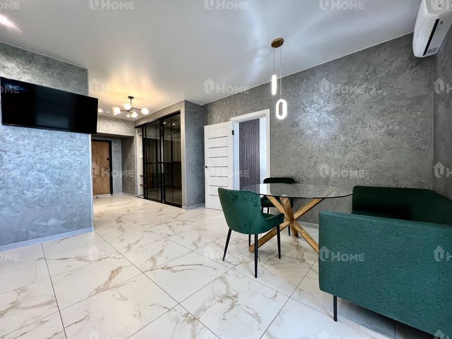 Просторная однокомнатная квартира в ЖК Луч. «Метро Заводская»