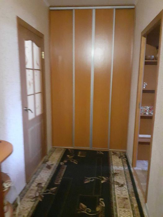 Продам  2 кімнатну квартиру с. м.Снітинка  Киівська обл.