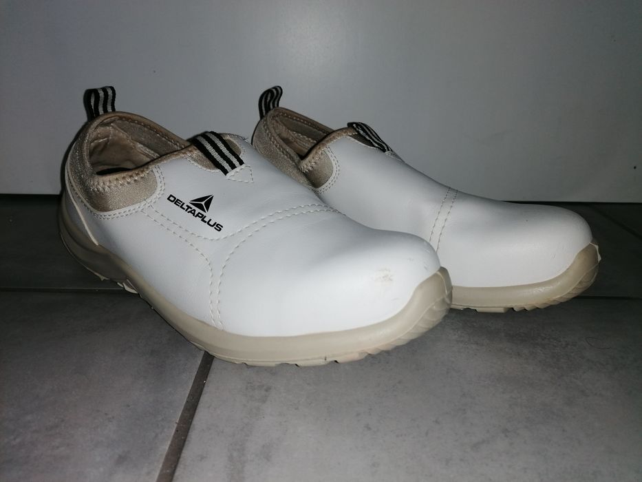 Sapatos biqueira aço cozinha nr 42