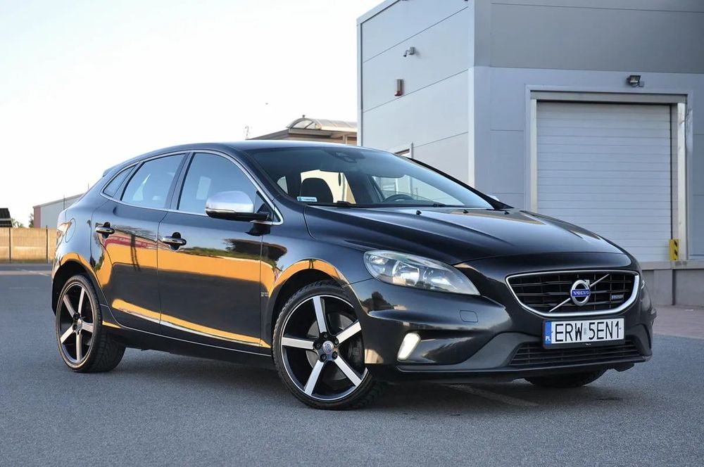 Volvo V40