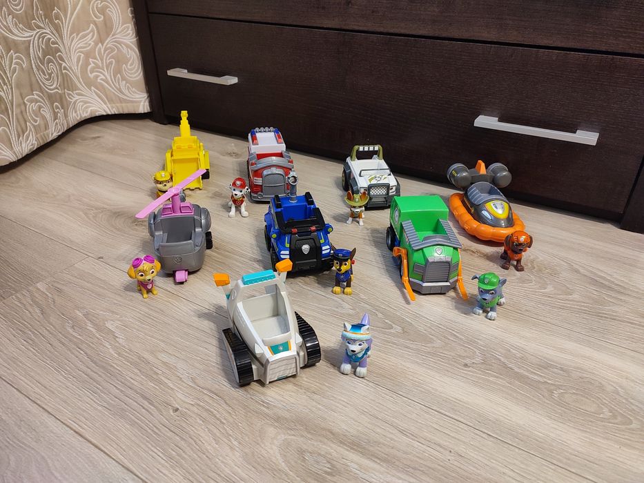Щенячий патруль машинки з песиками