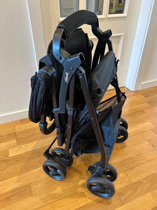 Carrinho de Bebé Chicco. Entregar so em Carnaxide.