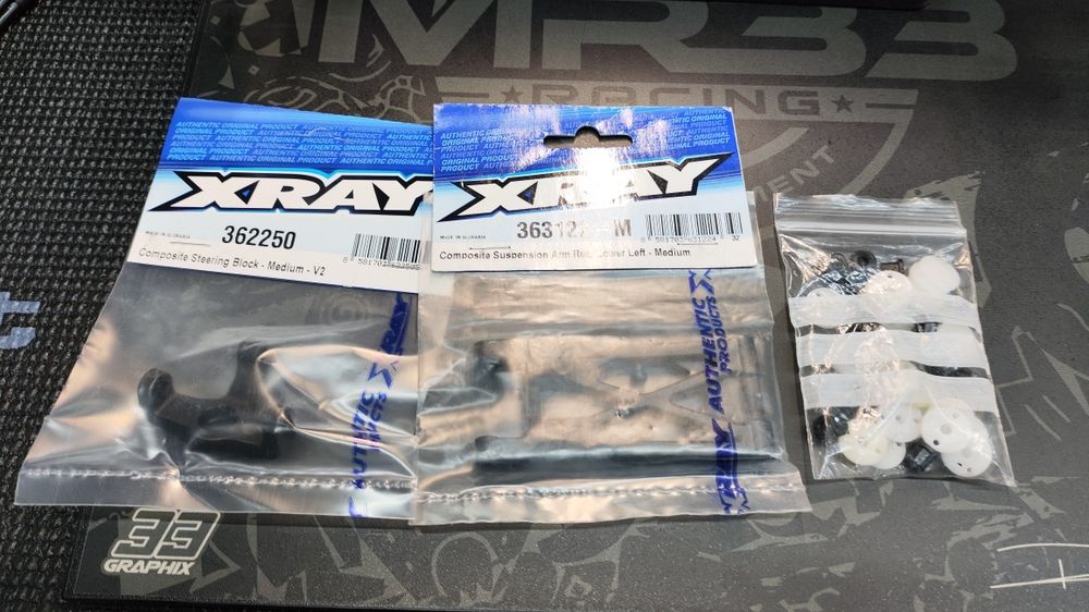 Xray XB4 24 Carpet