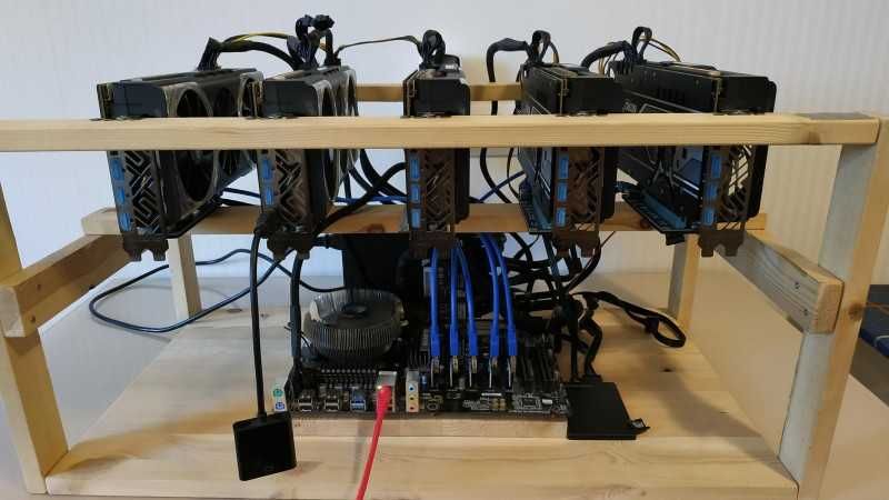 Риг, тушка,  майнинг ферма,