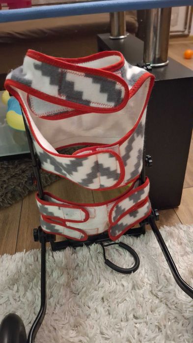 Wozek inwalidzki dla kota