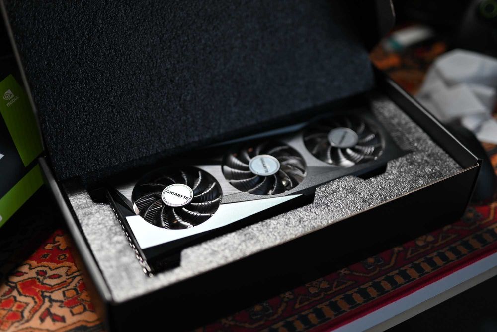 Karta graficzna Gigabyte GeForce RTX 3050 GAMING OC 8GB