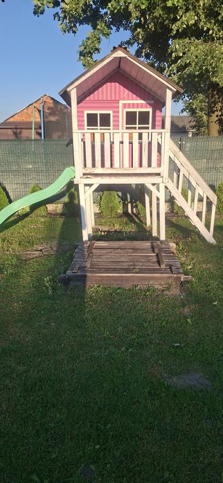 Domek dla dziecka plus piaskownica