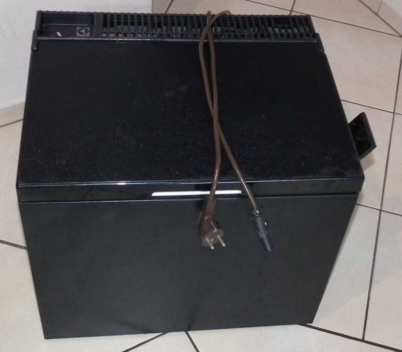 absorpcyjna lodówka 12/230V Electrolux Luksemburg