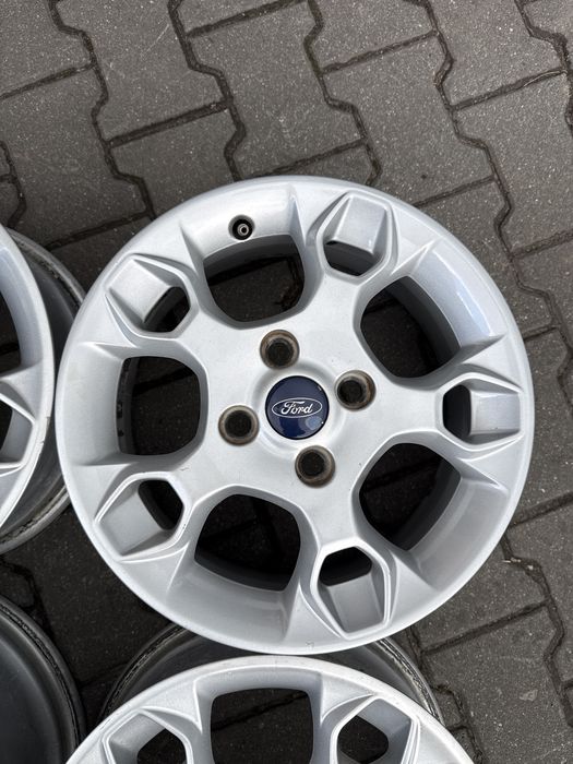 Felgi aluminiowe 15 cali 4x100 6J et 47,7 Ford Focus, Fiesta