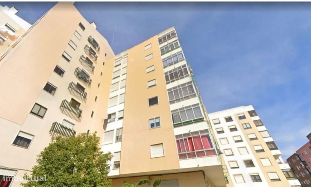 Apartamento T2- 85m Aguálva Sintra