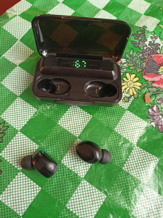 Продам Блютуз наушники