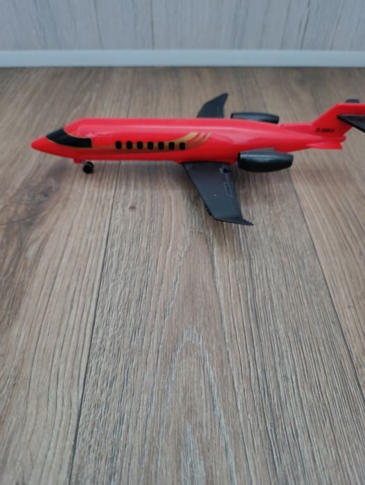 Літак зі світлом