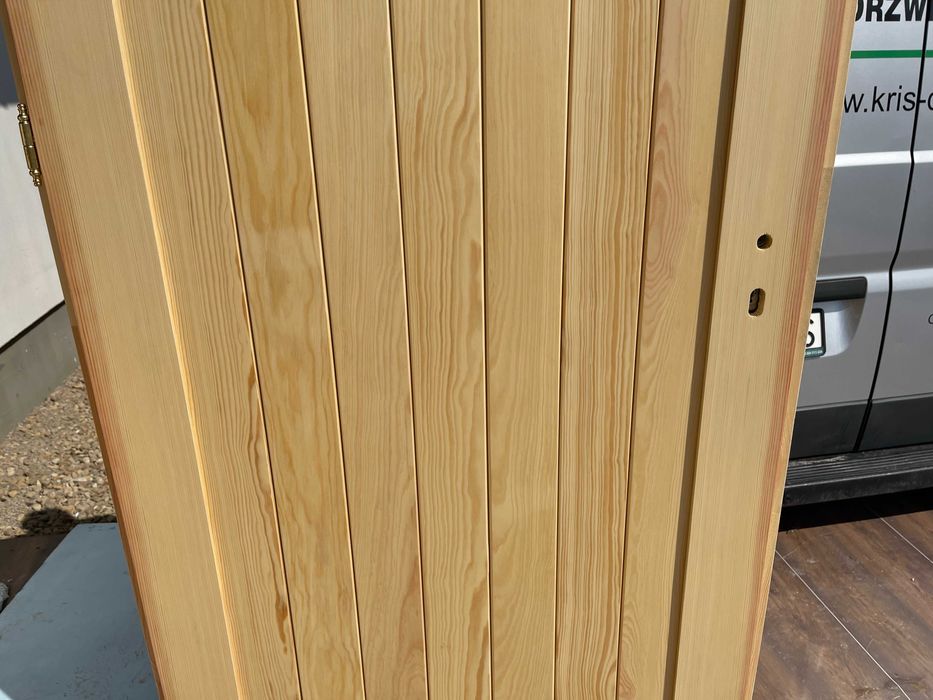 Drzwi drewniane sosnowe lakierowane  Na wymiar OD RĘKI CAŁA POLSKA
