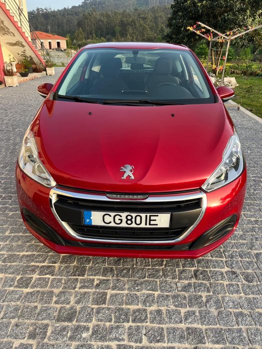 Peugeot 208 1.2 PureTech -78.000 km - Económico e Fiável