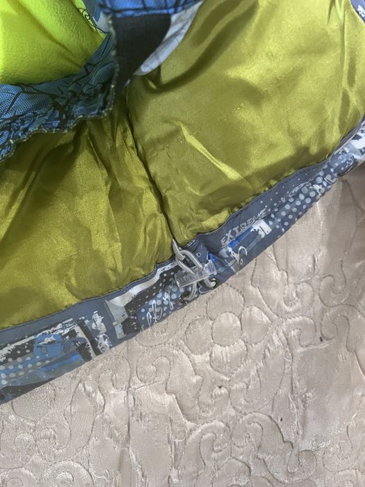 Продам куртку дитячу