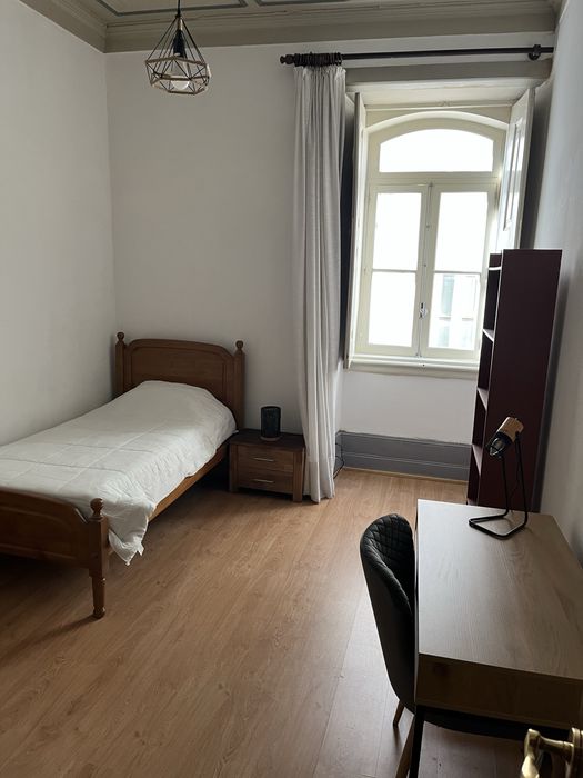 Quarto para estudante Universitária em Coimbra