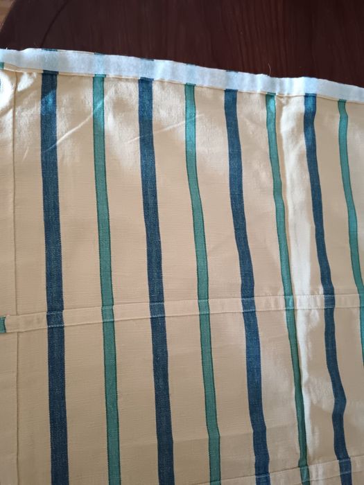 2 cortinas venezianas, da casa Moura