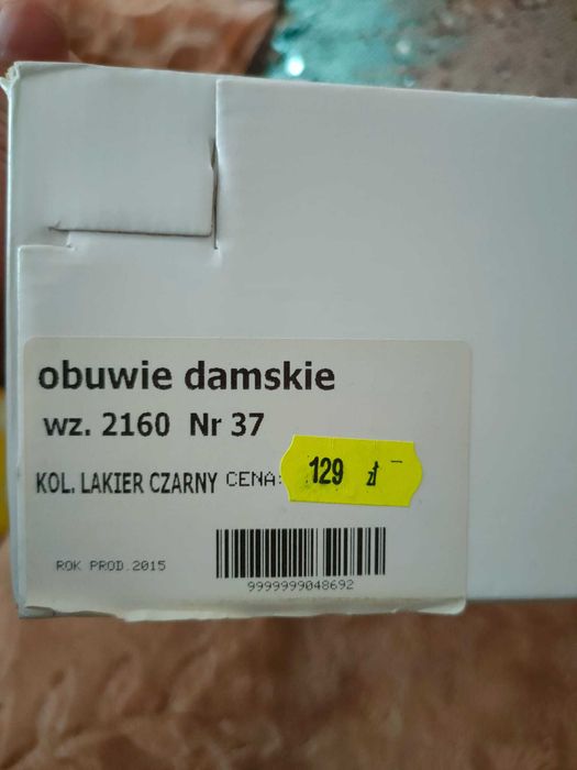 Czarne lakierkowe szpilki rozmiar 37