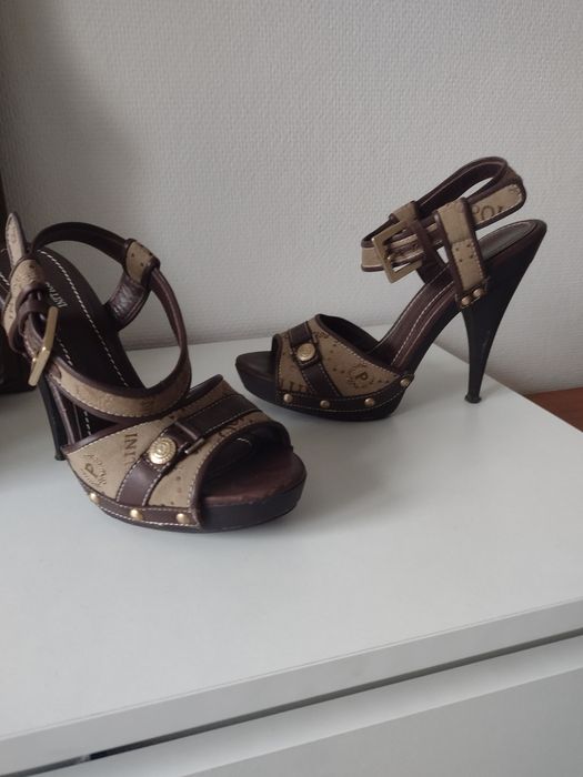 Buty Pollini na obcasie r.37