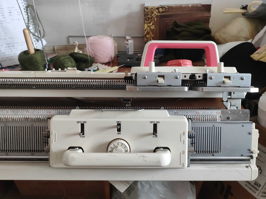 Вязальная машинка Toyota 858