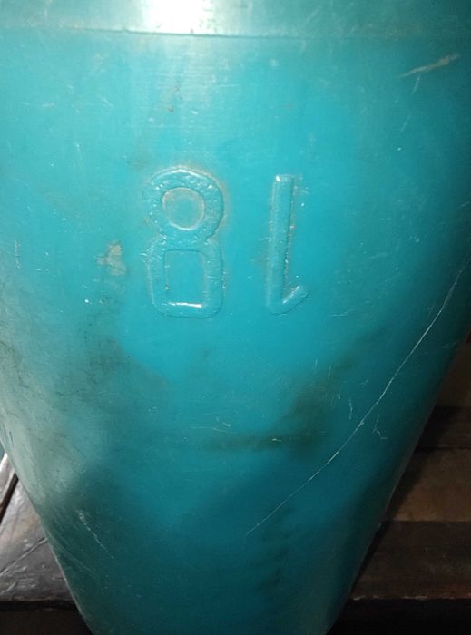 Продам бак пластиковый