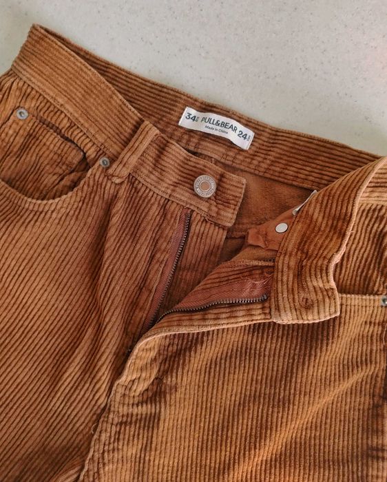 Вельветовые брюки Pull and Bear