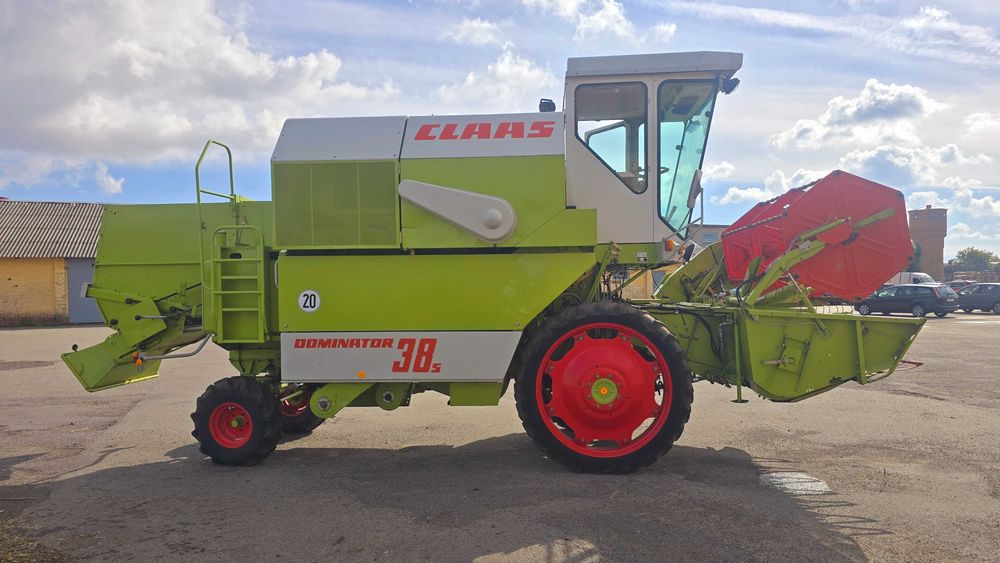 Комбайн claas dominator 38s