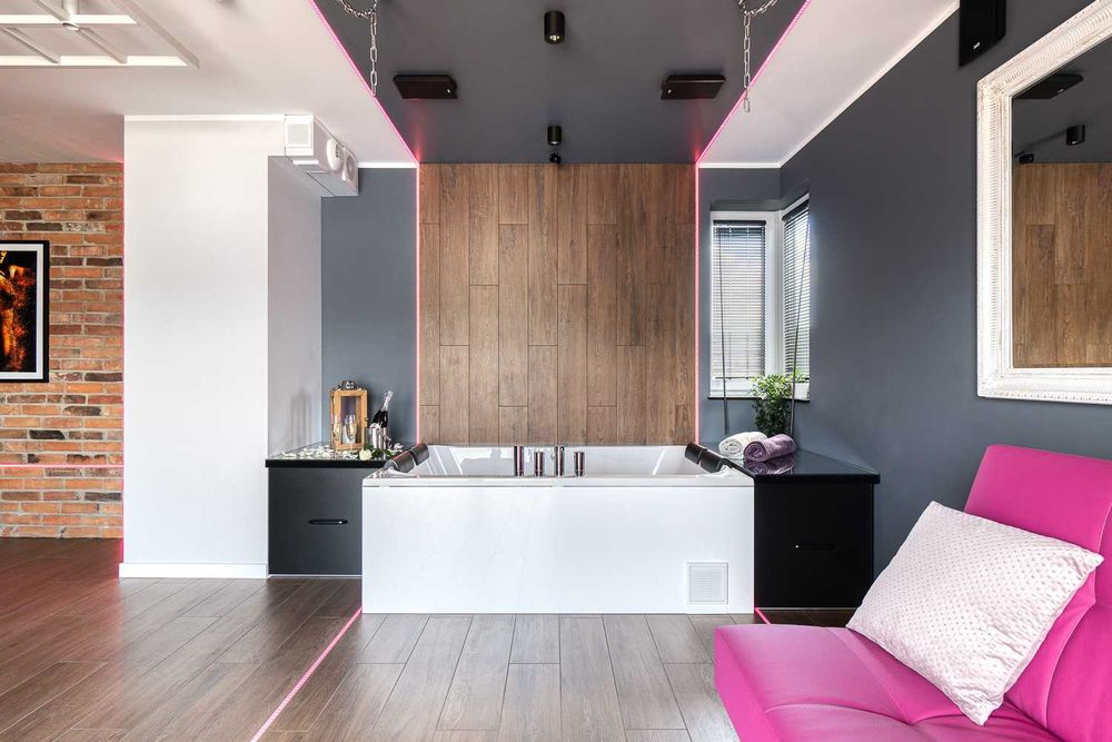 Apartament, mieszkanie z jacuzzi, prezent, Relaxroom, nocleg z jacuzzi