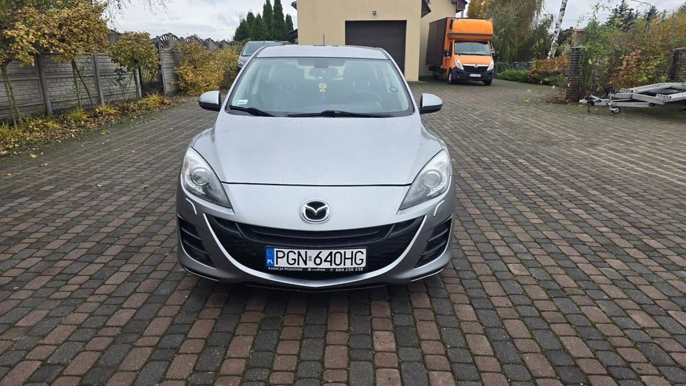 Mazda 3