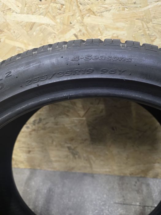 Para Opon Całorocznych Hankook Kinergy 4S² 255 35 R19 96Y