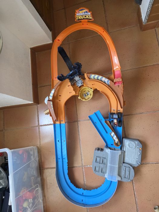Pista Hot Wheels Monster Truck Escorpião