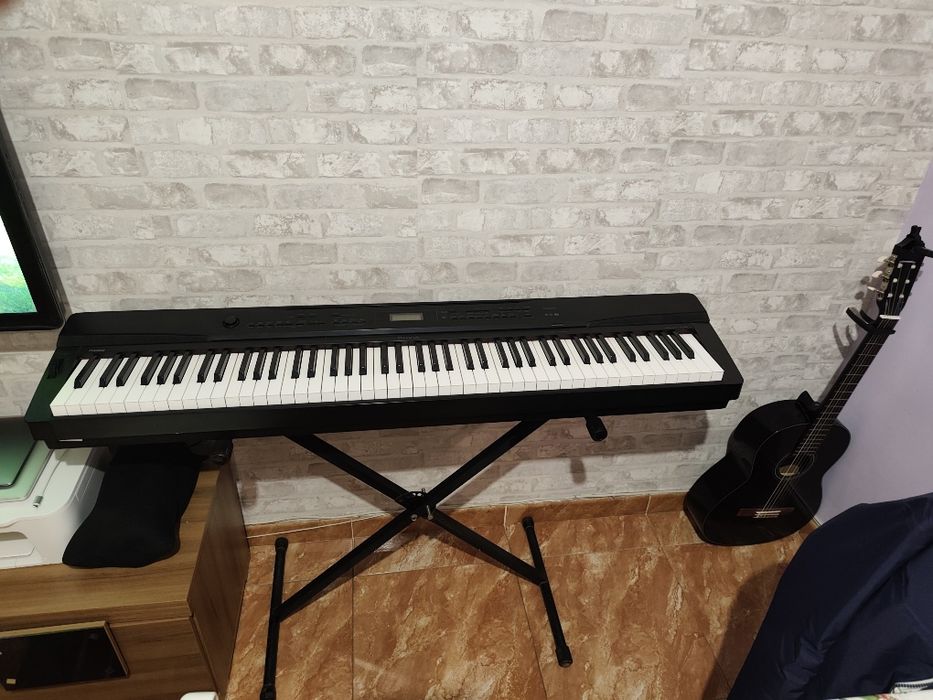 Piano Privia Casio PX330