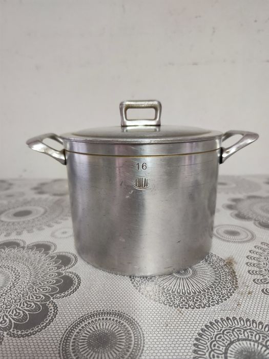 Panela de Alumínio ( ferro) Fundido 16 cm de Diâmetro da marca Meu Lar