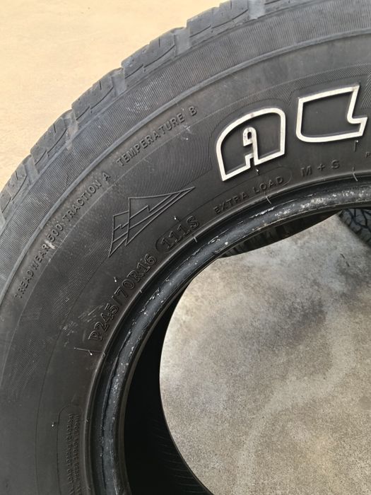 Pneus de jipe 245/70/16