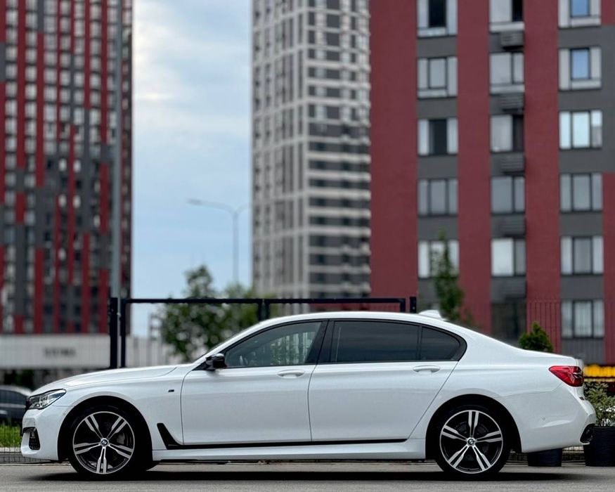Продаж BMW 750LI
