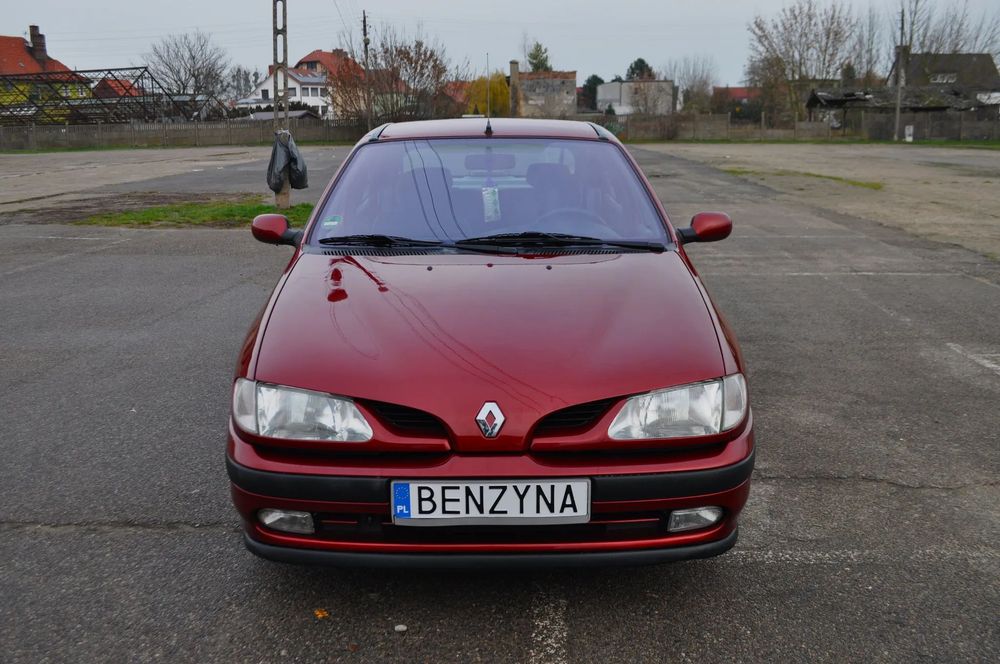 Renault Megane 1.6 benzynka 81000km KLIMA  bezwypadek