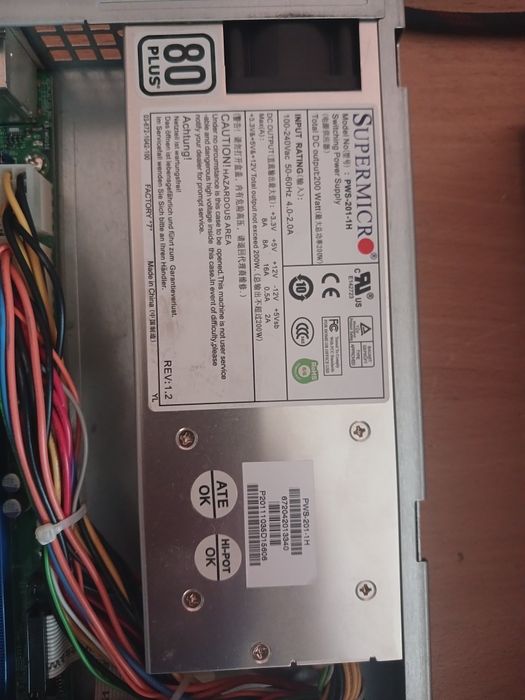 Supermicro X9SCL-F сервер