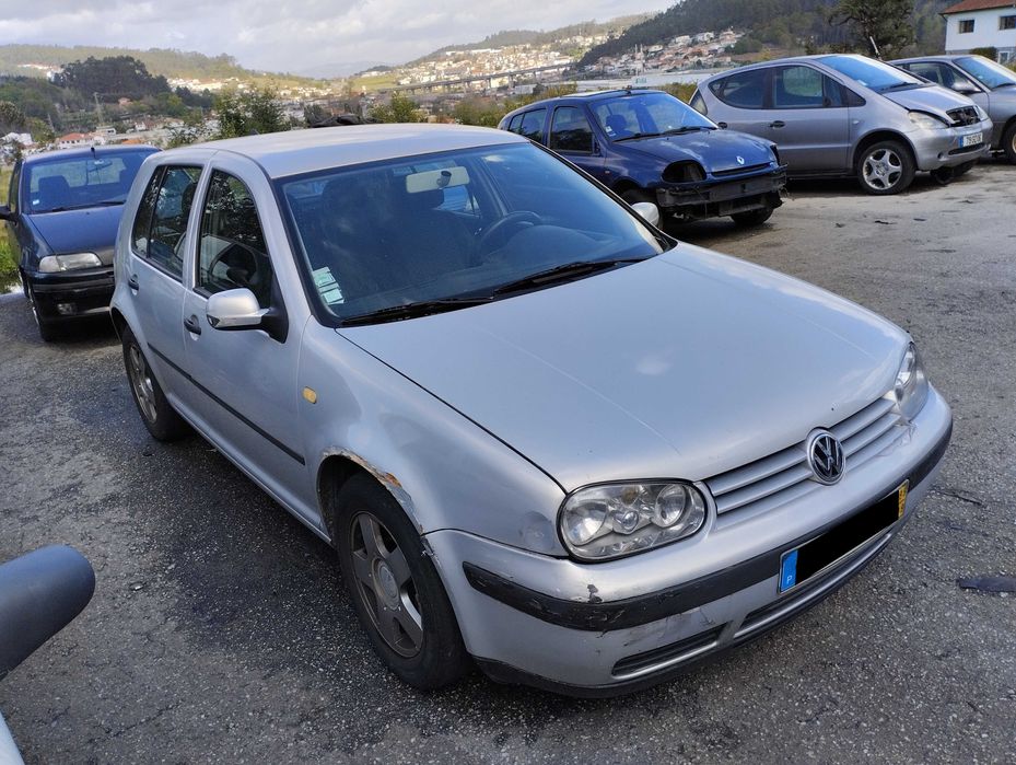 VW Golf 1.4 Só Para Peças Motor Avariado