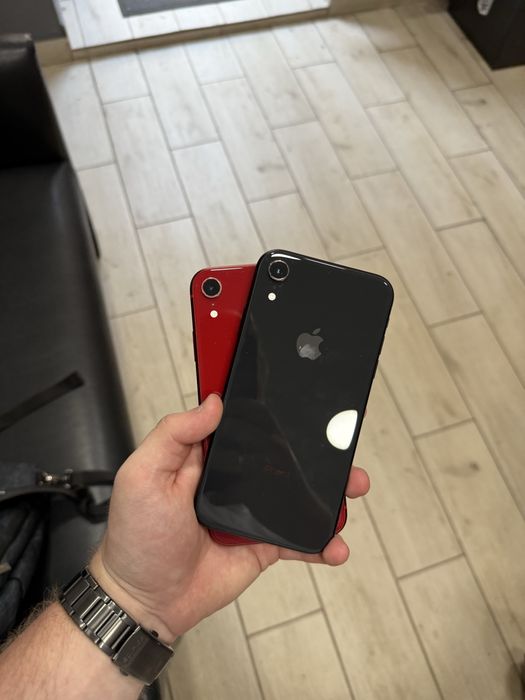 iphone Xr 64gb black/red