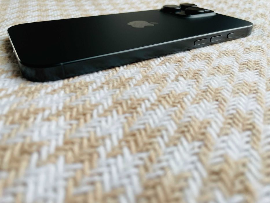 IPHONE 16 PRO MAX 256Gb 1 цикл ! Black Titanium unlock r sim ( 42483)