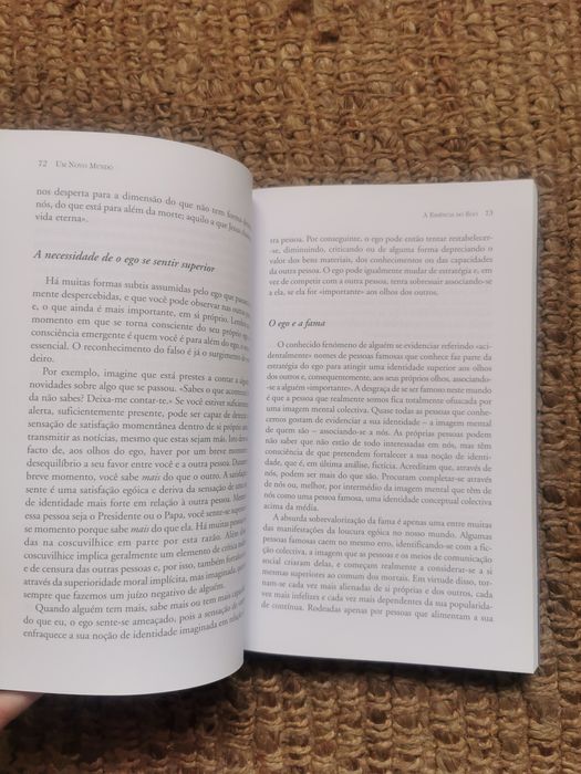Livro "Um Novo Mundo"