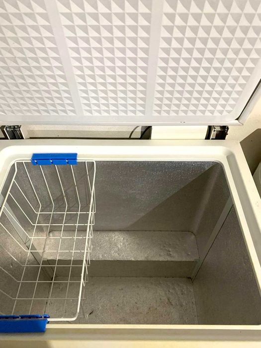 Arca congeladora horizontal Whirlpool 212 L