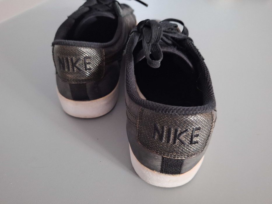 Niskie sneakersy Nike