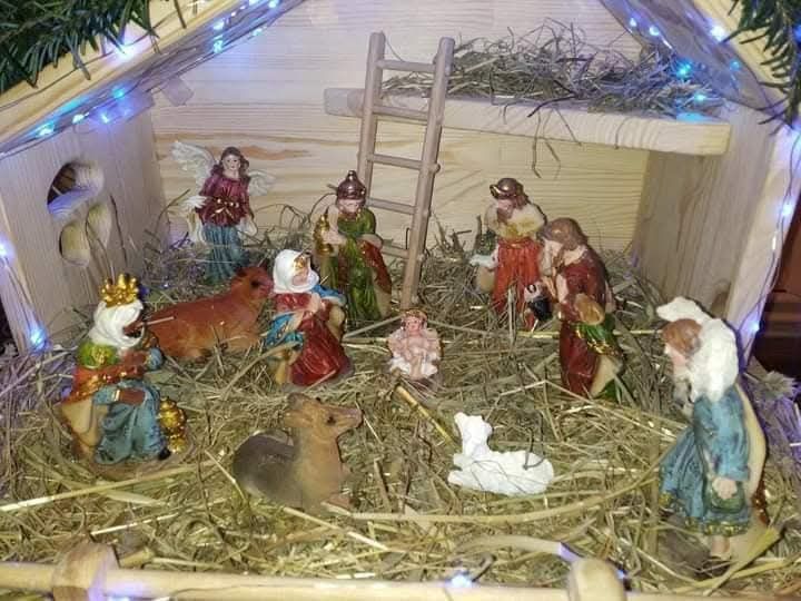Хлівчик для різдвяної шопки.