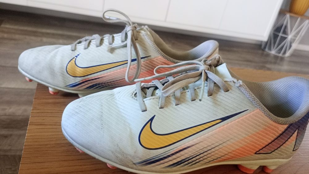 Korki Nike rozmiar 36,5