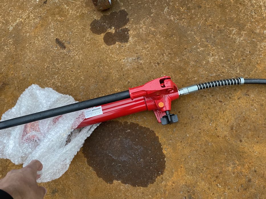 Рихтовочный стапель,стенд для вытяжки автомобилей,ремонт кузова