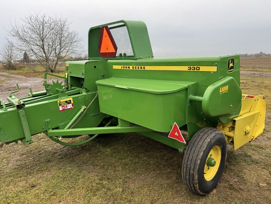 Пресс подборщик JOHN DEERE 330 Тюкопрес, Прес підбирач