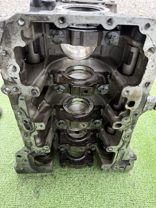 Bmw n47 d20C блок мотора