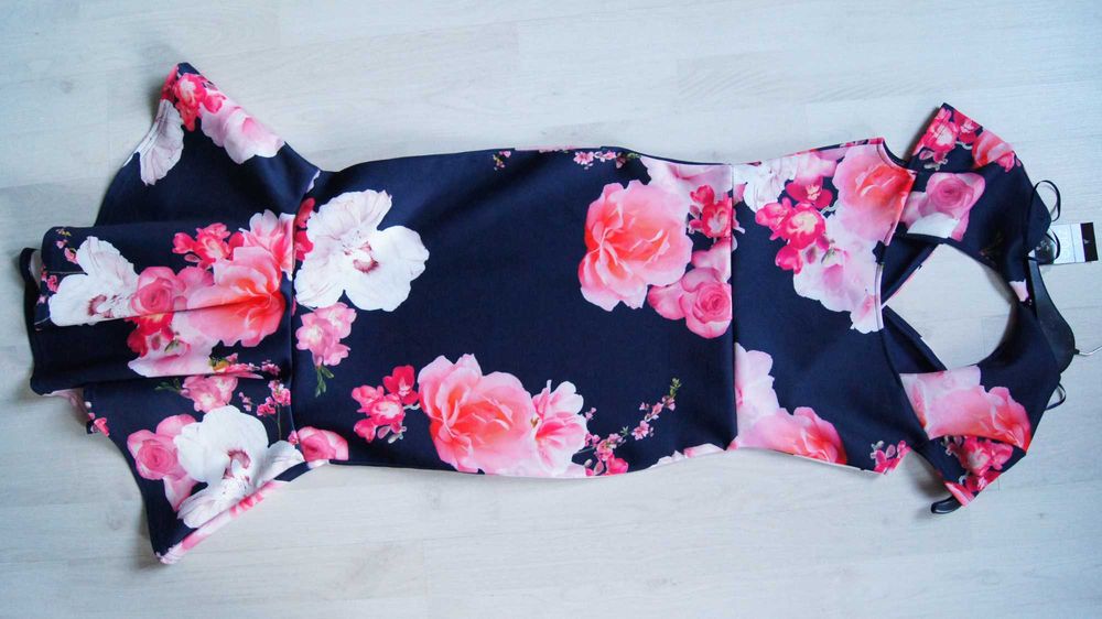 QUIZ - piękna sukienka, rozmiar 8 / S - nowa z metką